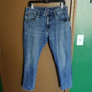 GAP Men's Medium Wash Straight Taper Jeans - 34x30